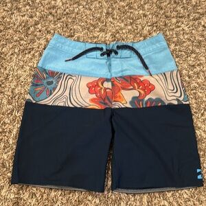 Billabong platinum X tribong size 24 board shorts